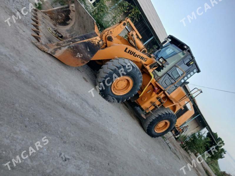 LiuGong CLG 856H 2011 - 500 000 TMT - Şabat etr. - img 1