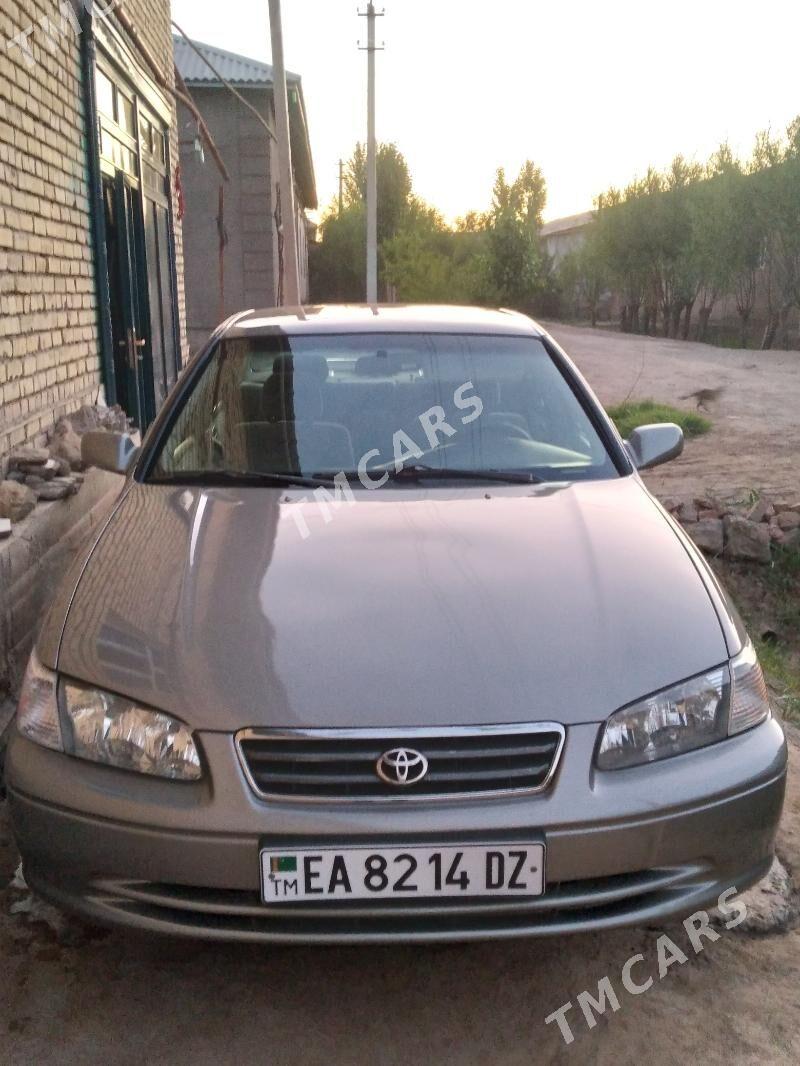 Toyota Camry 2000 - 136 000 TMT - Köneürgenç - img 2