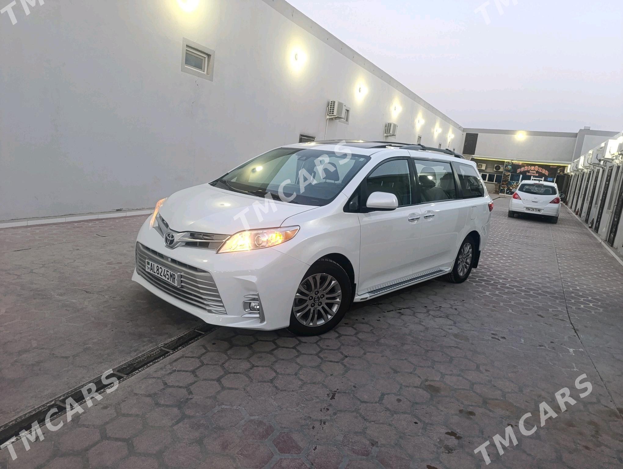 Toyota Sienna 2019 - 420 000 TMT - Мары - img 5