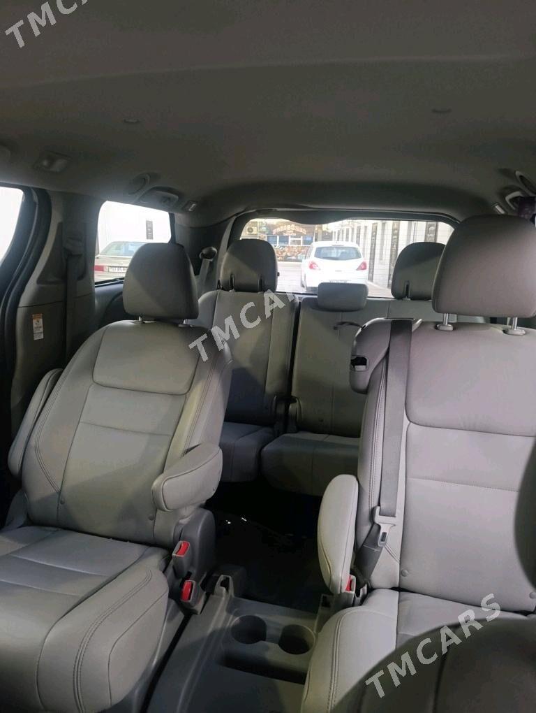 Toyota Sienna 2019 - 420 000 TMT - Мары - img 9