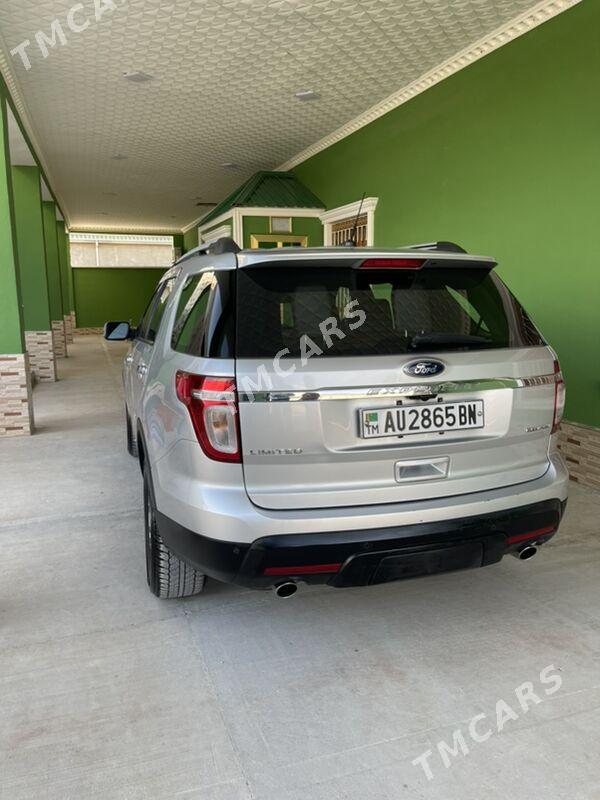 Ford Explorer 2014 - 290 000 TMT - Балканабат - img 4