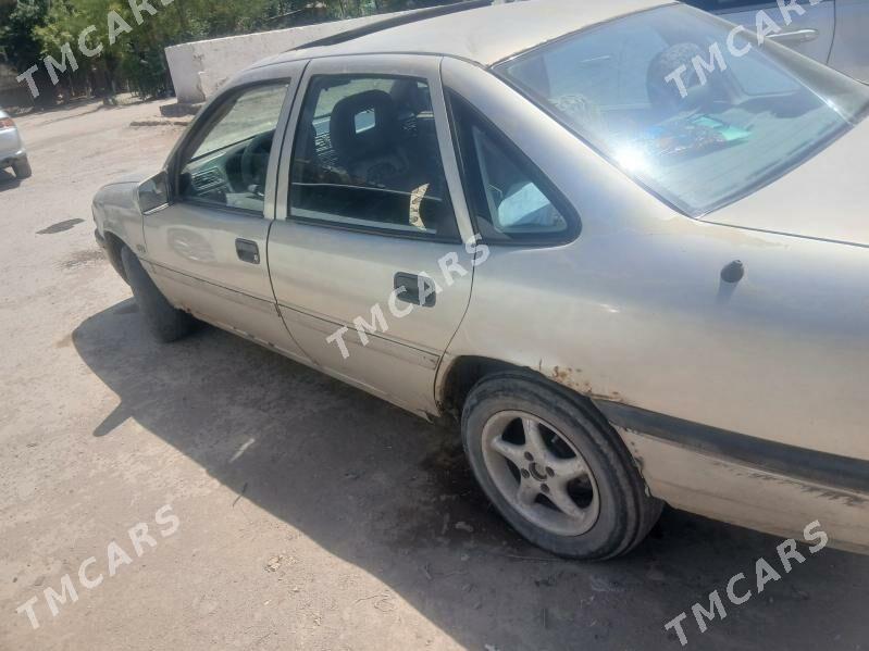 Opel Vectra 1990 - 15 000 TMT - Дашогуз - img 3
