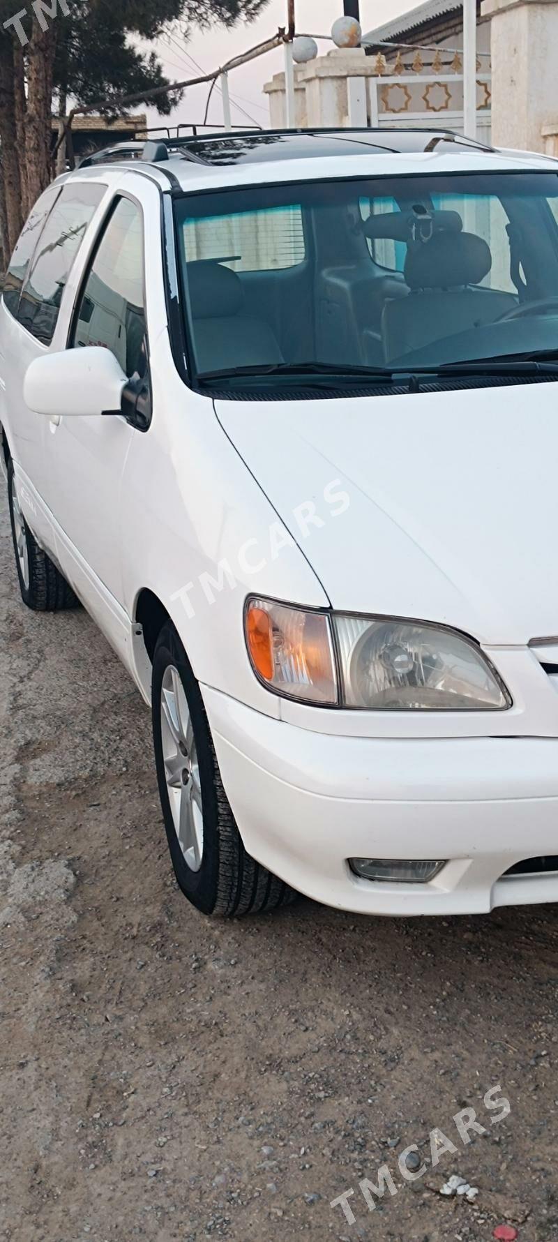 Toyota Sienna 2001 - 145 000 TMT - Кака - img 3