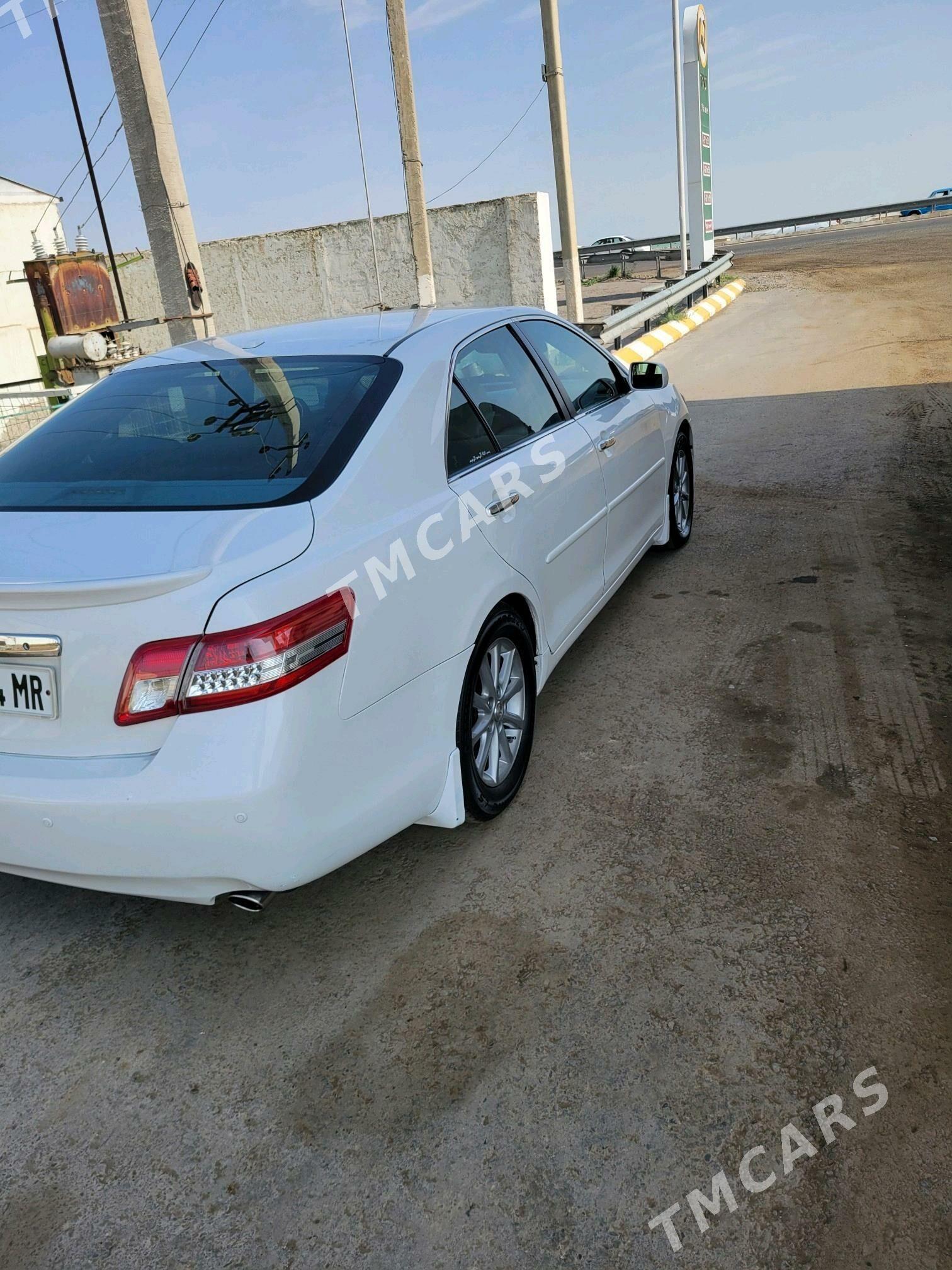 Toyota Camry 2010 - 175 000 TMT - Мары - img 2