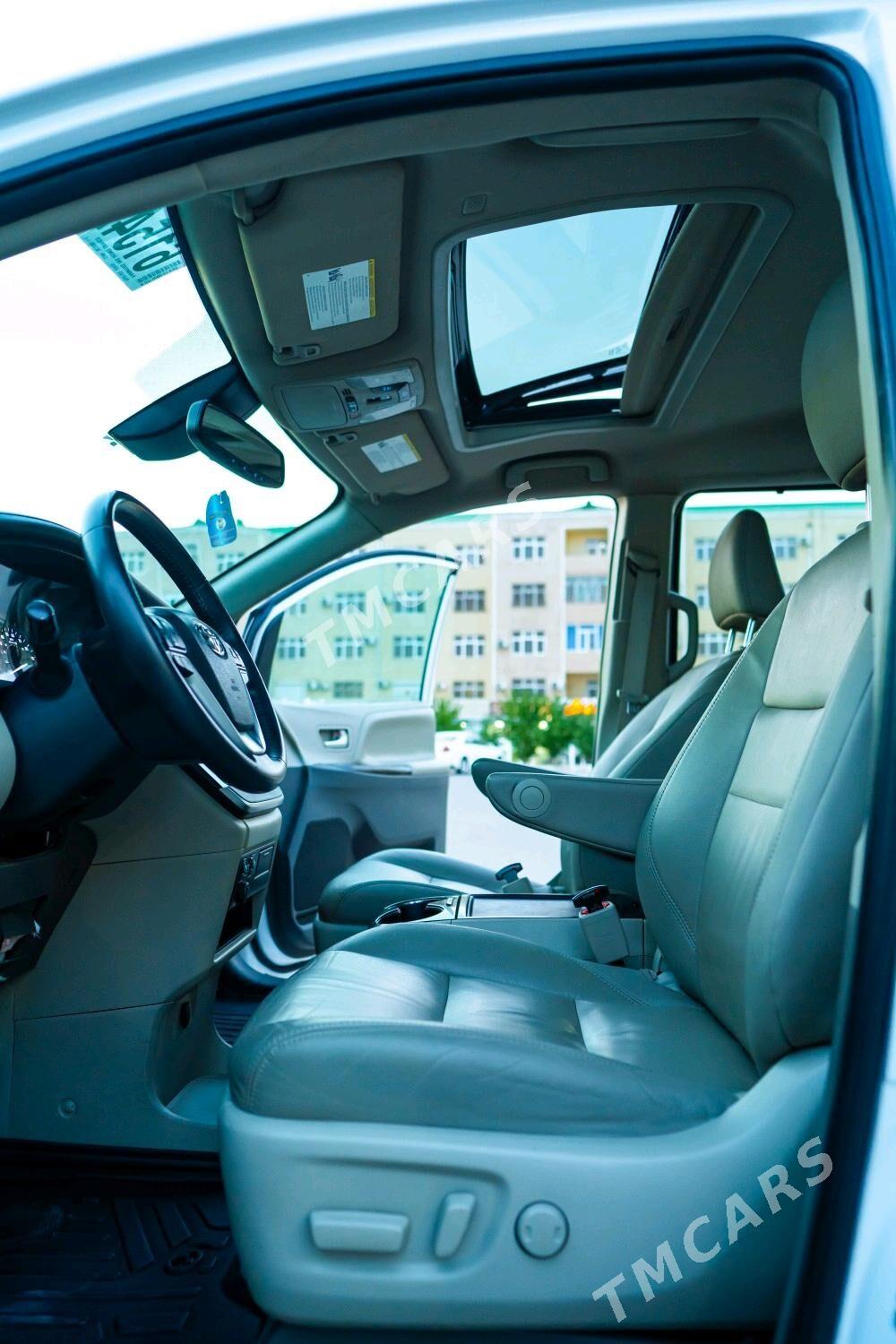Toyota Sienna 2020 - 460 000 TMT - Мары - img 9