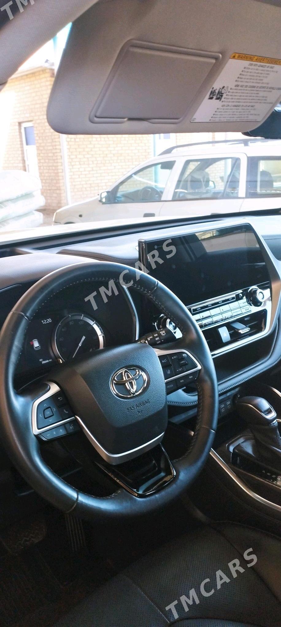 Toyota Highlander 2021 - 630 000 TMT - Мары - img 6