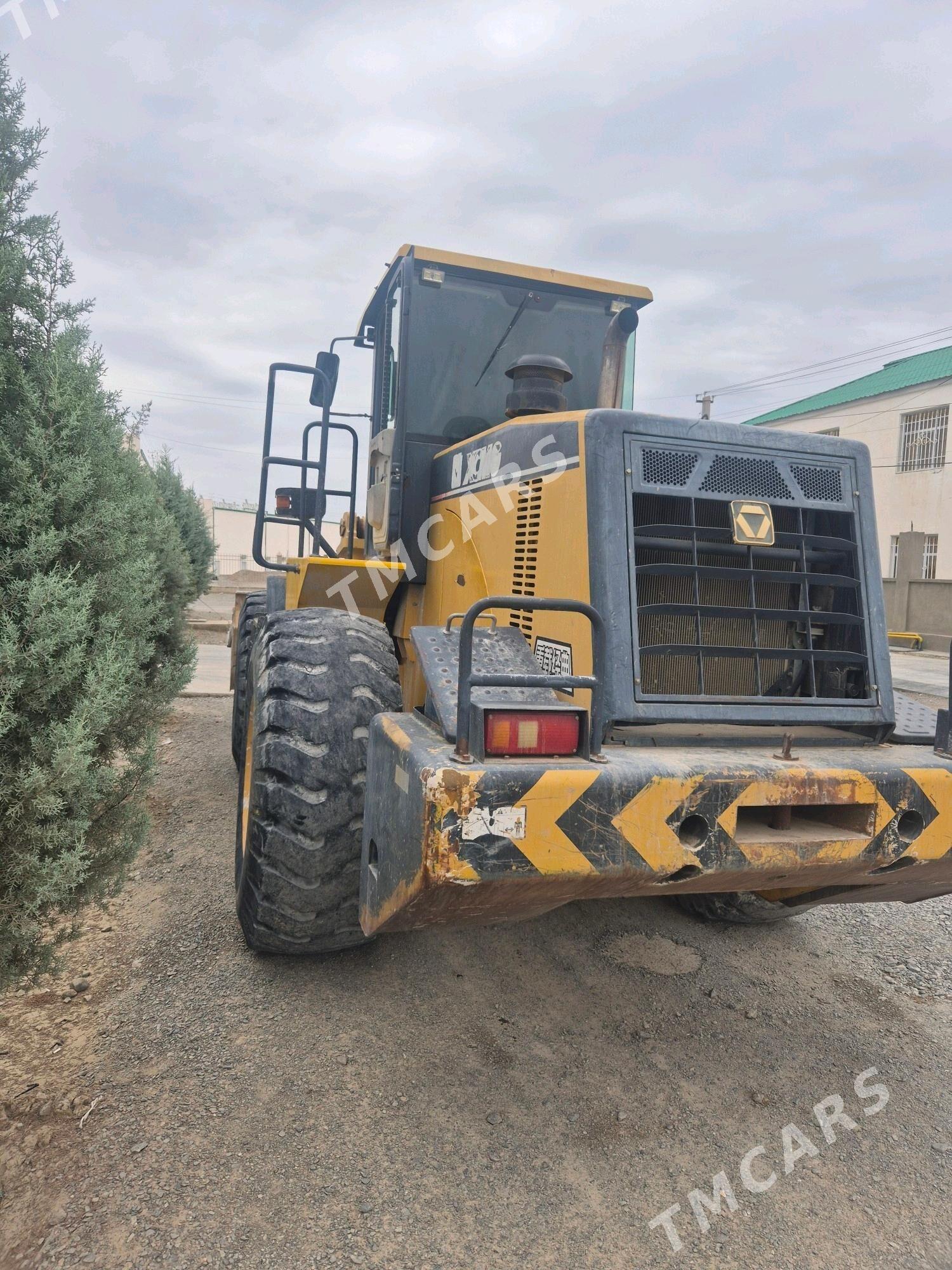 XCMG ZL50 2013 - 700 000 TMT - Гёкдепе - img 2