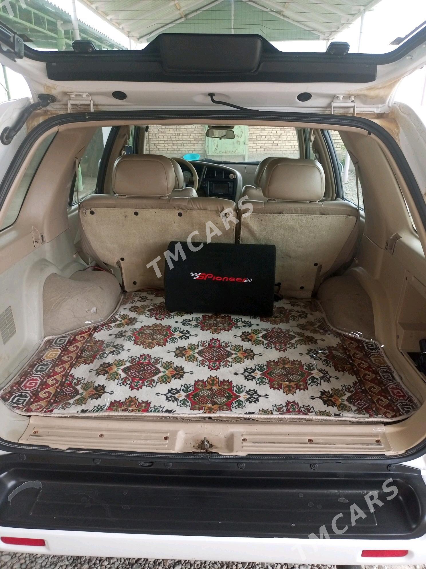 Nissan Pathfinder 2002 - 125 000 TMT - Ak bugdaý etraby - img 6