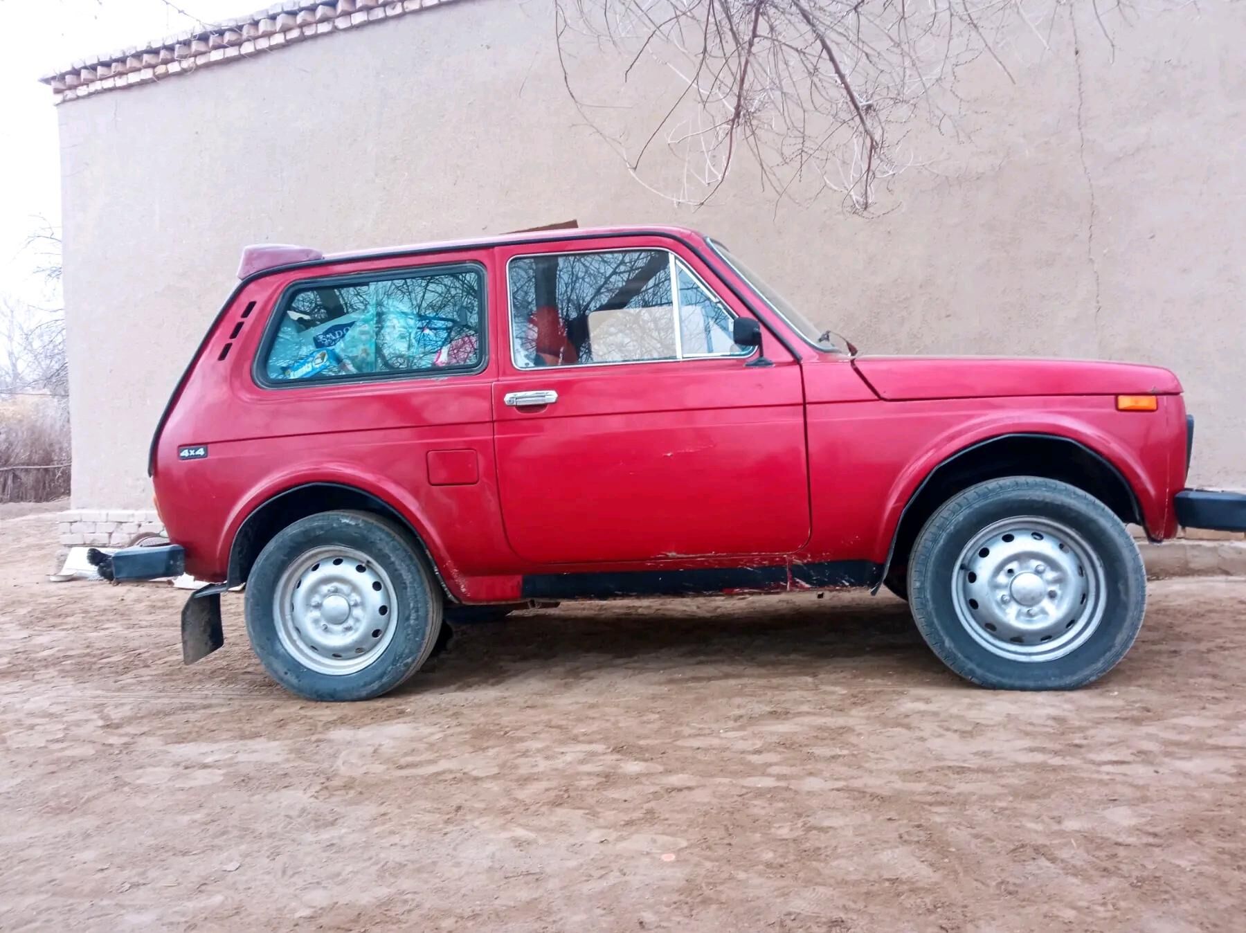 Lada Niva 1980 - 25 000 TMT - Кёнеургенч - img 6