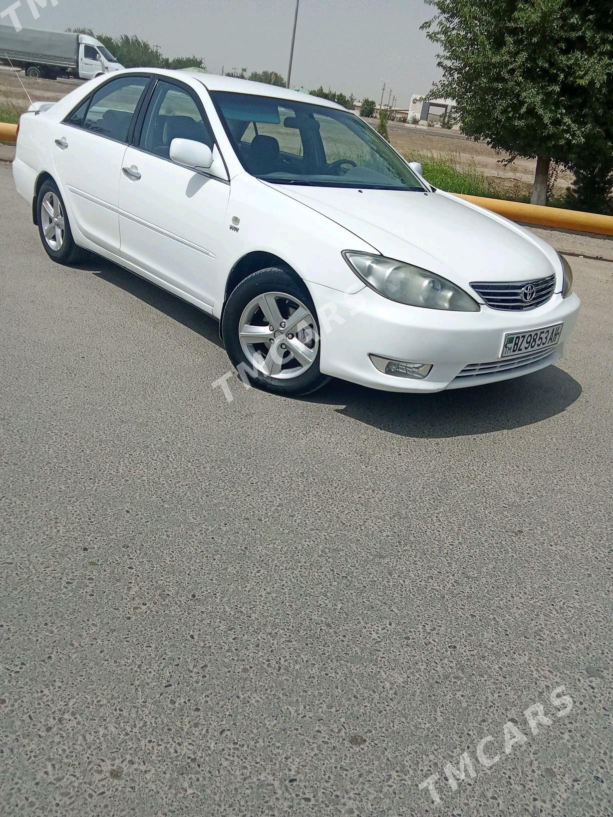 Toyota Camry 2004 - 140 000 TMT - Теджен - img 5