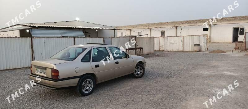 Opel Vectra 1990 - 28 000 TMT - Бахарден - img 5