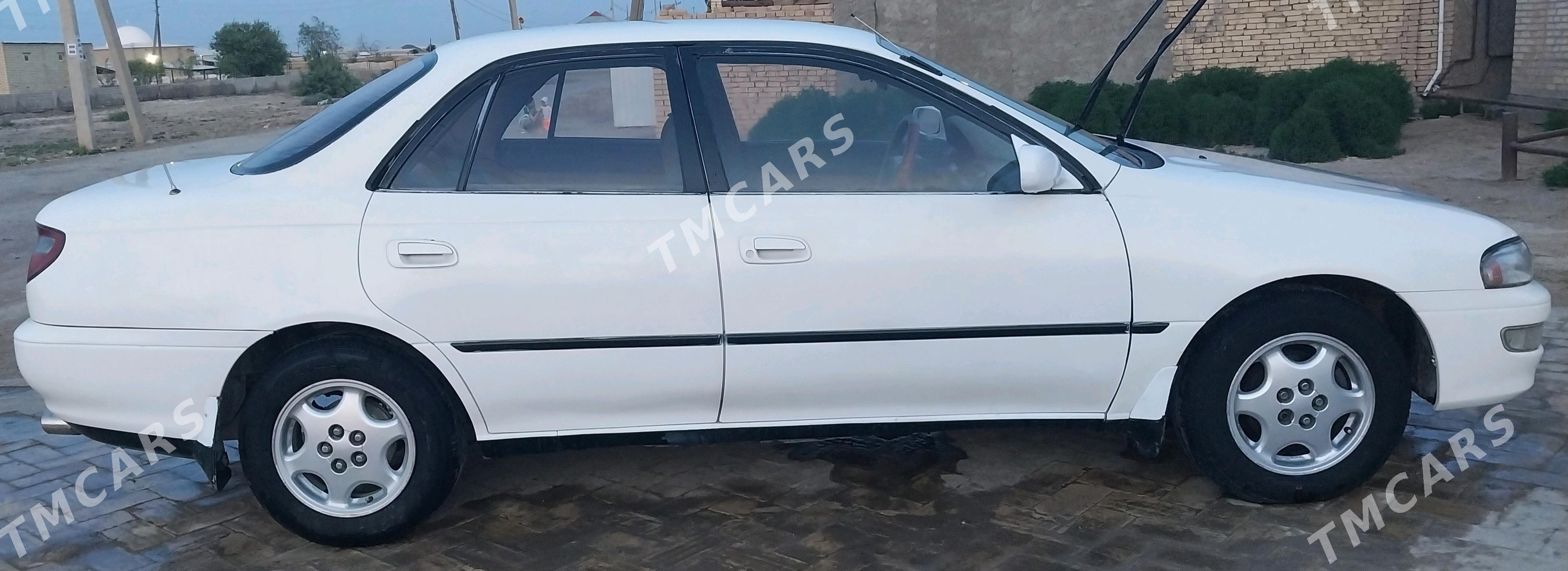 Toyota Carina 1995 - 60 000 TMT - Ýolöten - img 2