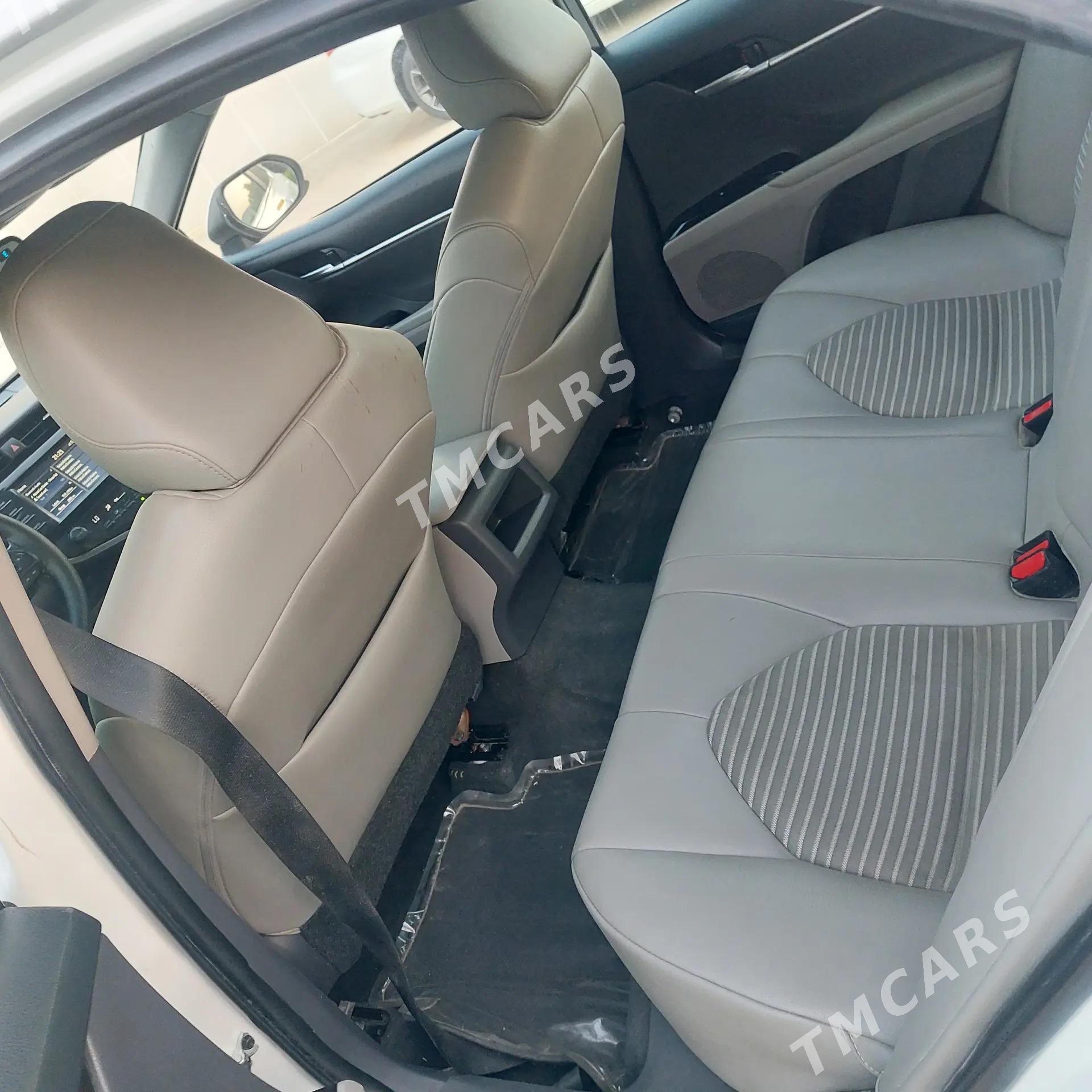 Toyota Camry 2018 - 300 000 TMT - Мары - img 7