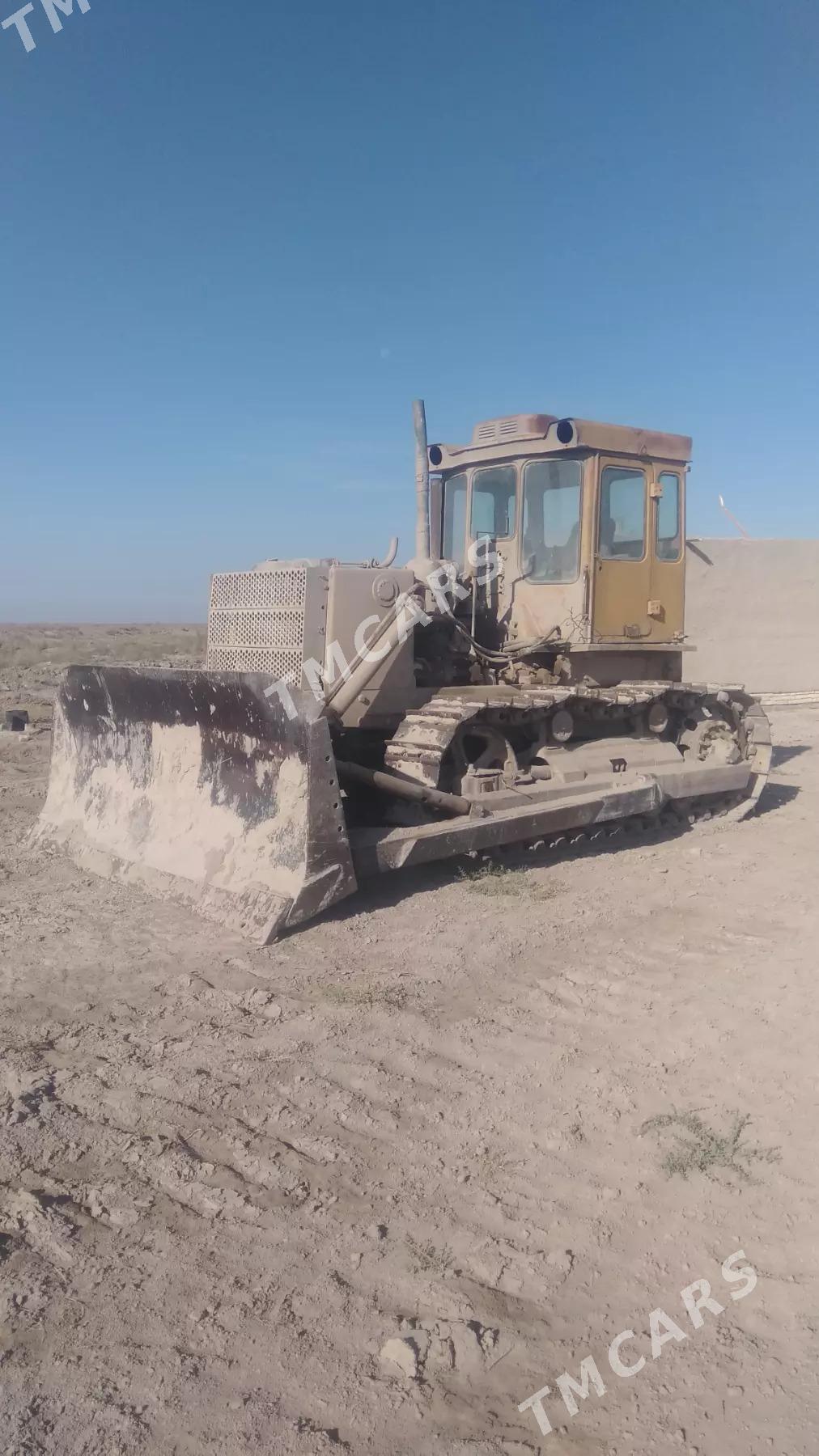 MTZ T-28 1980 - 50 000 TMT - Akdepe - img 2