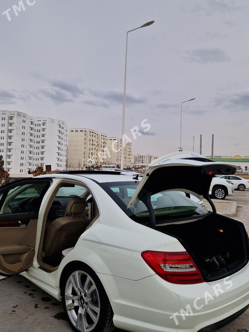 Mercedes-Benz C350 2011 - 200 000 TMT - Aşgabat - img 5