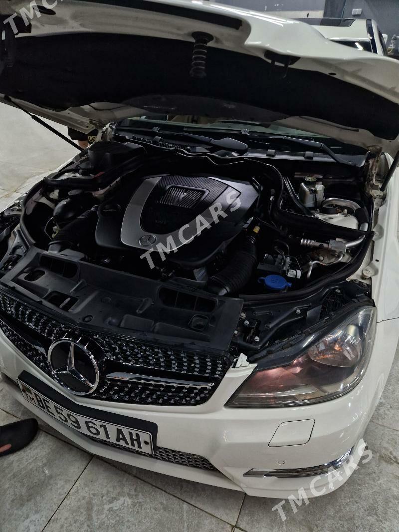 Mercedes-Benz C350 2011 - 200 000 TMT - Aşgabat - img 3