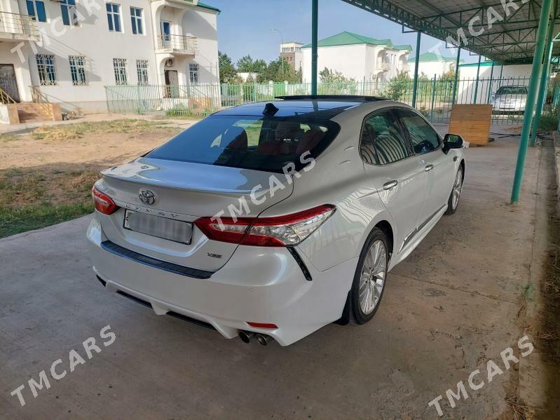 Toyota Camry 2018 - 320 000 TMT - Ашхабад - img 3