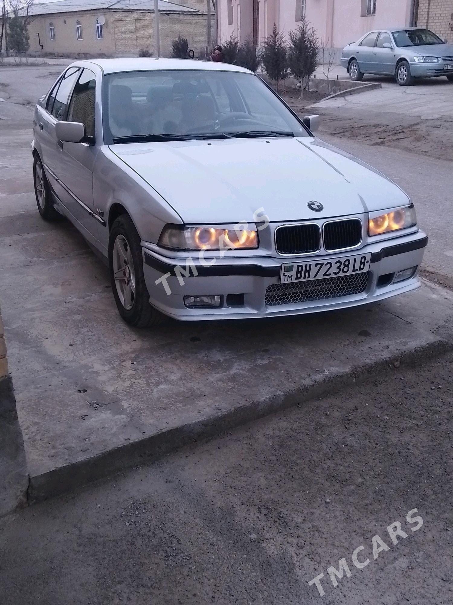 BMW 3 Series 1996 - 60 000 TMT - Dänew - img 2