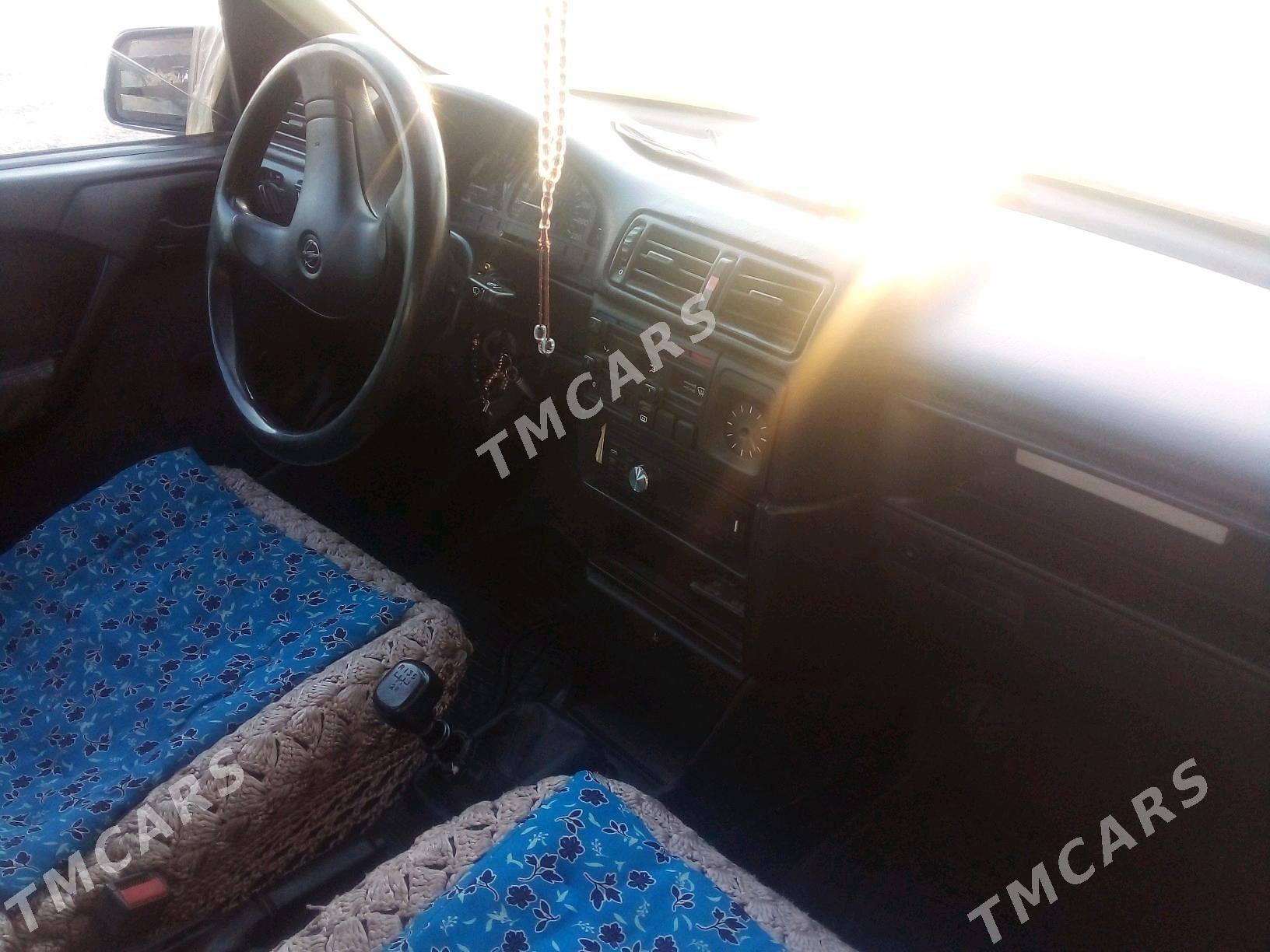 Opel Vectra 1993 - 42 000 TMT - Гарабекевюл - img 4