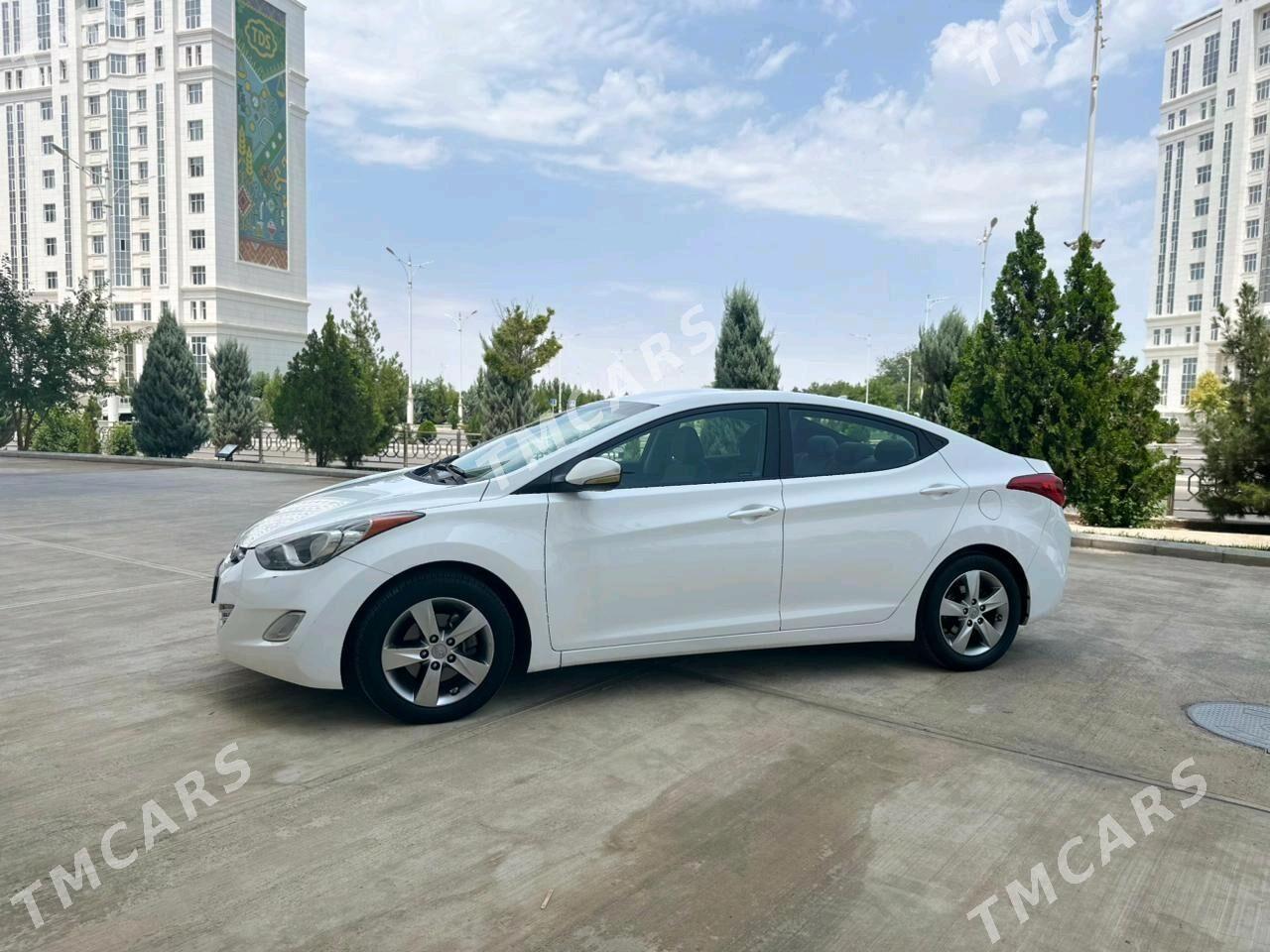 Hyundai Elantra 2011 - 155 000 TMT - Parahat 4 - img 4
