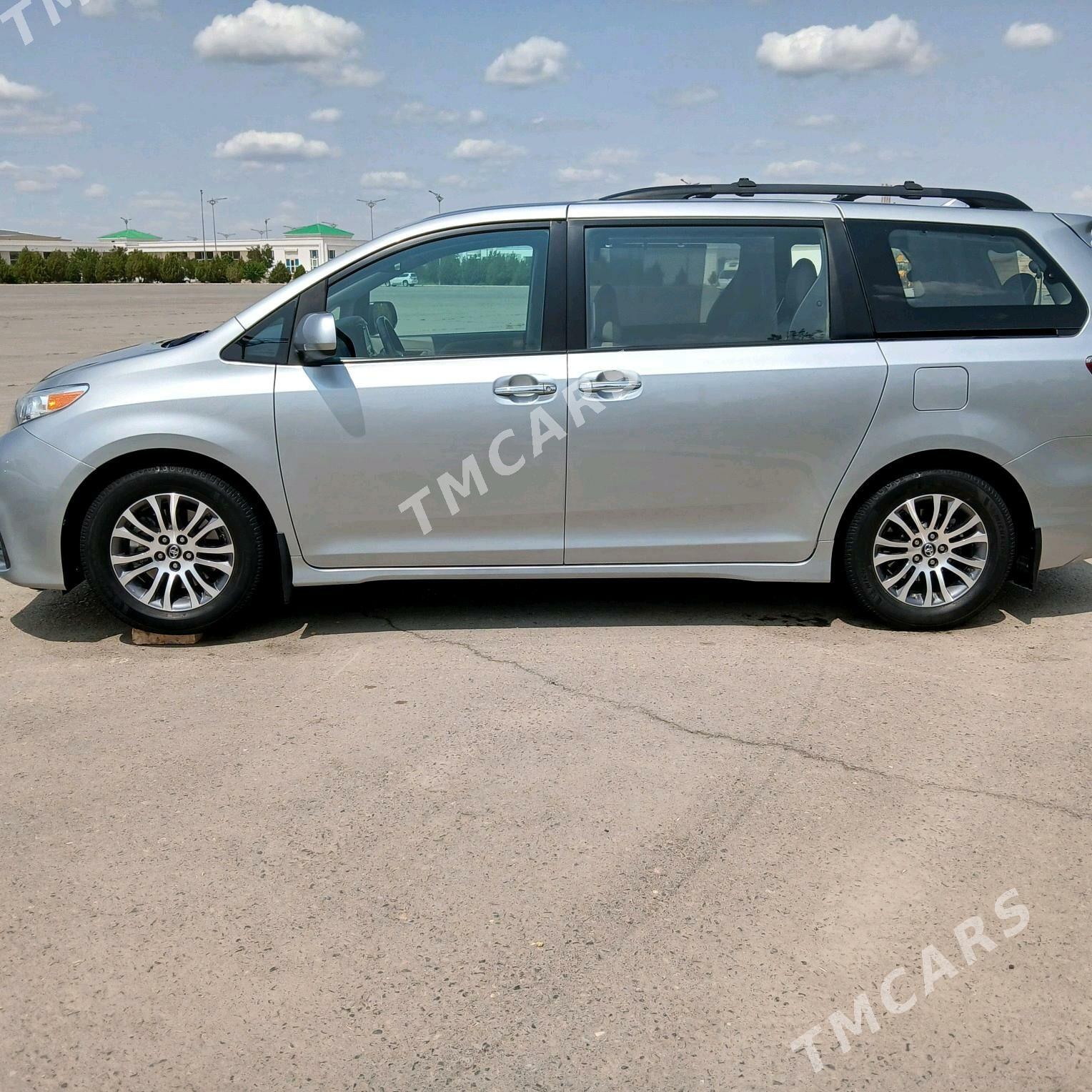 Toyota Sienna 2020 - 500 000 TMT - Daşoguz - img 2