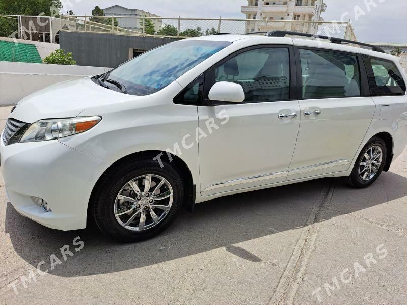 Toyota Sienna 2017 - 340 000 TMT - Ашхабад - img 9