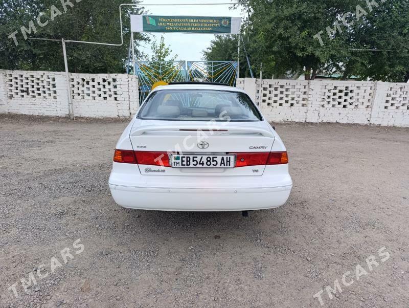 Toyota Camry 2000 - 160 000 TMT - Теджен - img 3