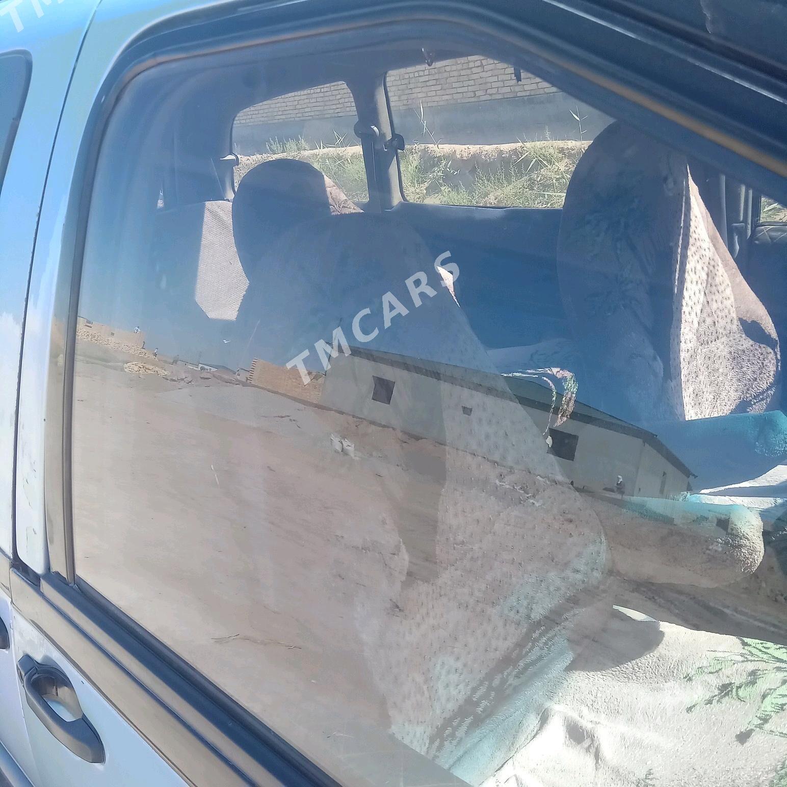 Toyota Previa 1994 - 65 000 TMT - Gubadag - img 4