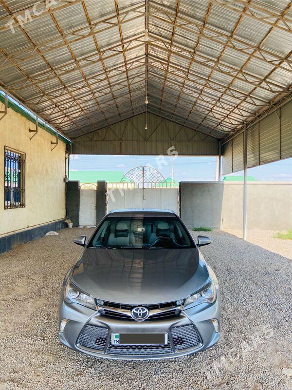 Toyota Camry 2017 - 252 000 TMT - Baýramaly - img 4