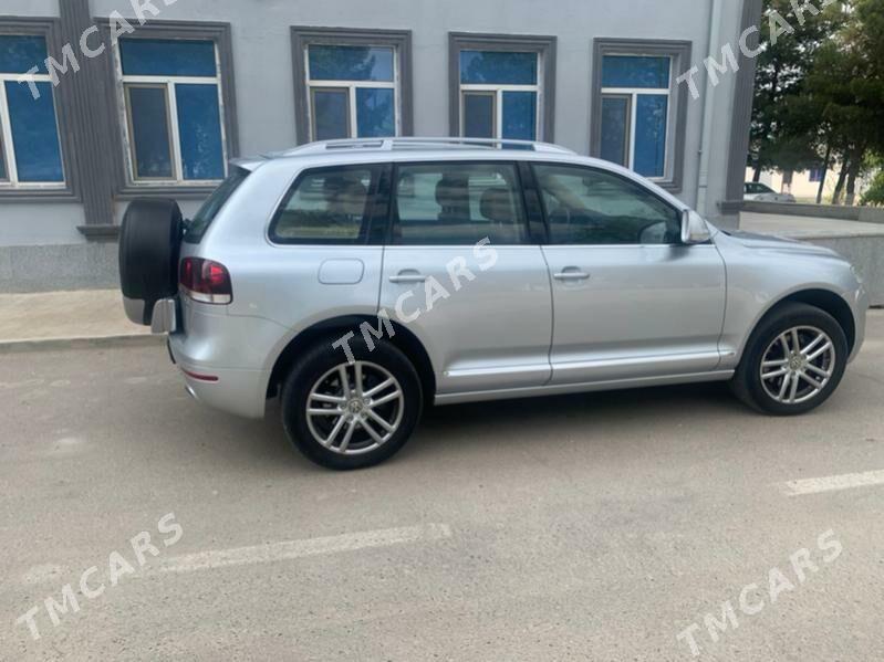 Volkswagen Touareg 2009 - 370 000 TMT - Гёкдепе - img 2