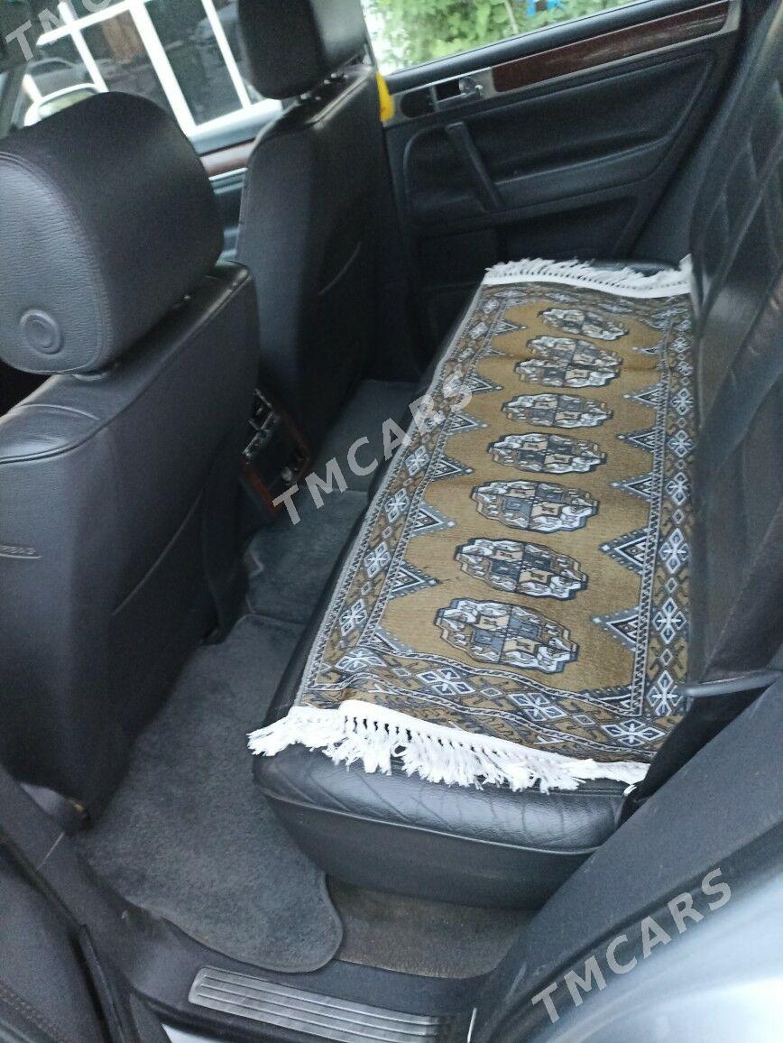 Volkswagen Touareg 2004 - 100 000 TMT - 5 мкр - img 5