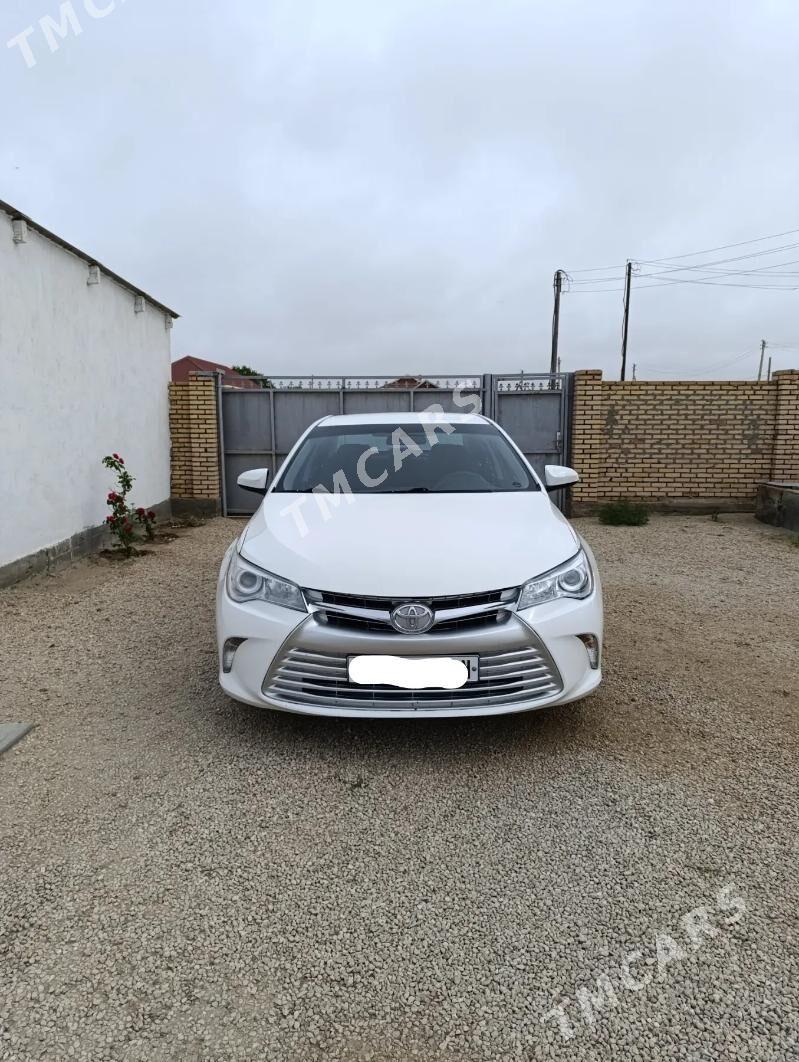 Toyota Camry 2017 - 280 000 TMT - Хазар - img 5