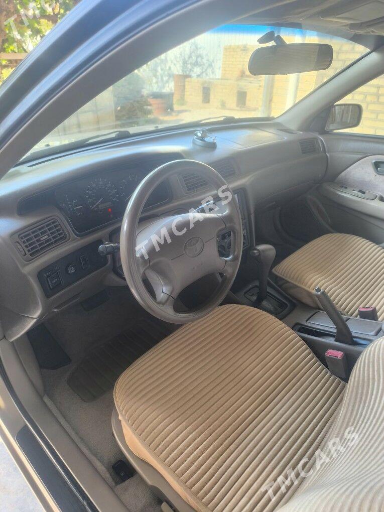 Toyota Camry 1999 - 130 000 TMT - Mary - img 3