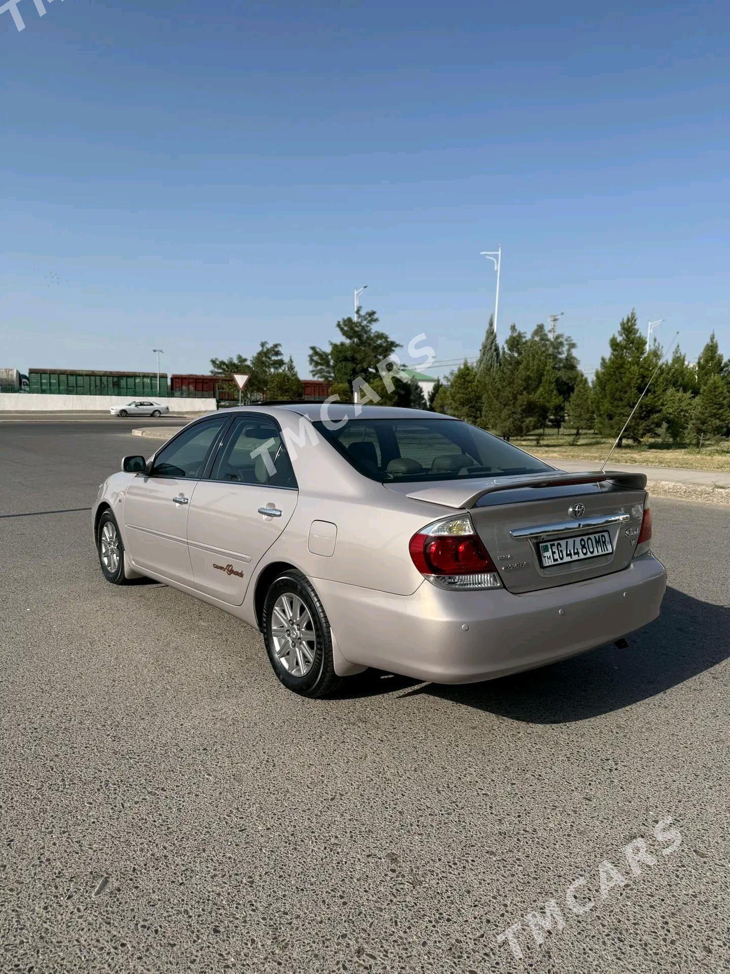 Toyota Camry 2003 - 230 000 TMT - Мары - img 8