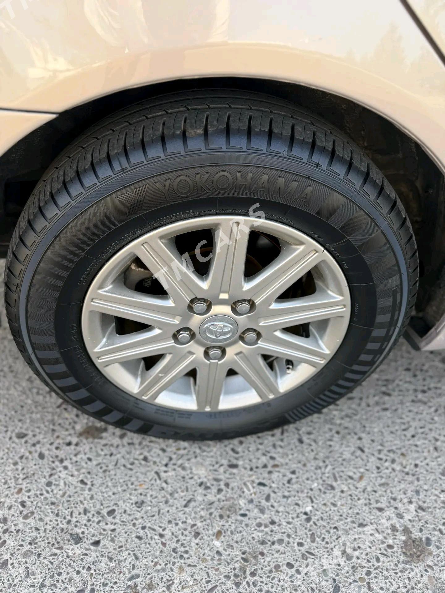Toyota Camry 2003 - 230 000 TMT - Мары - img 3