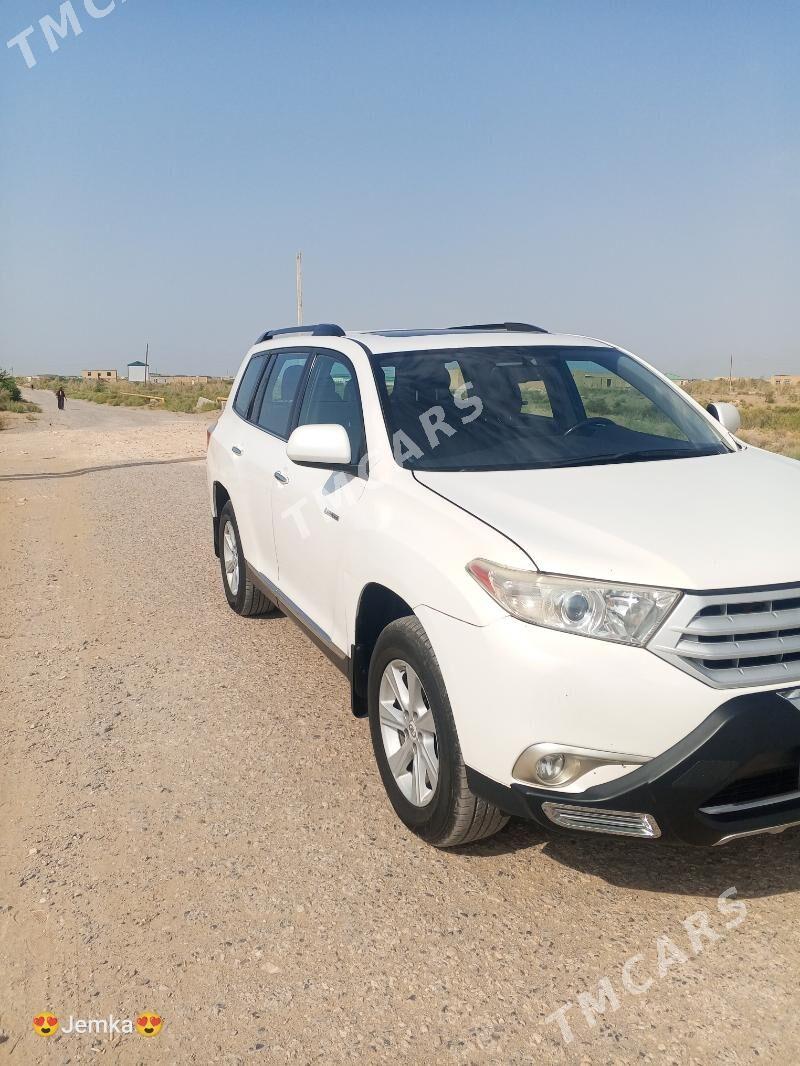 Toyota Highlander 2013 - 365 000 TMT - Туркменабат - img 2