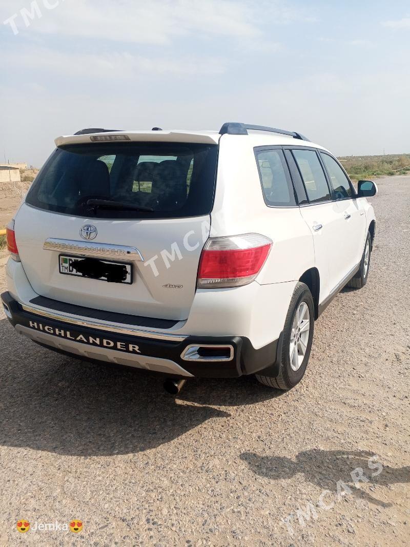Toyota Highlander 2013 - 365 000 TMT - Туркменабат - img 3