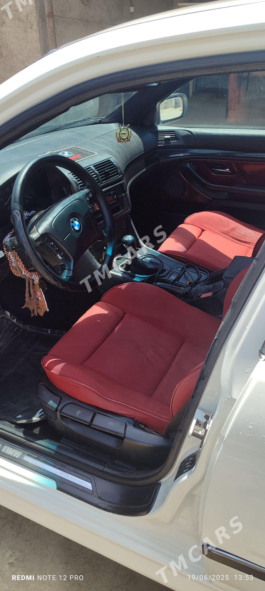 BMW 525 2000 - 90 000 TMT - Теджен - img 3