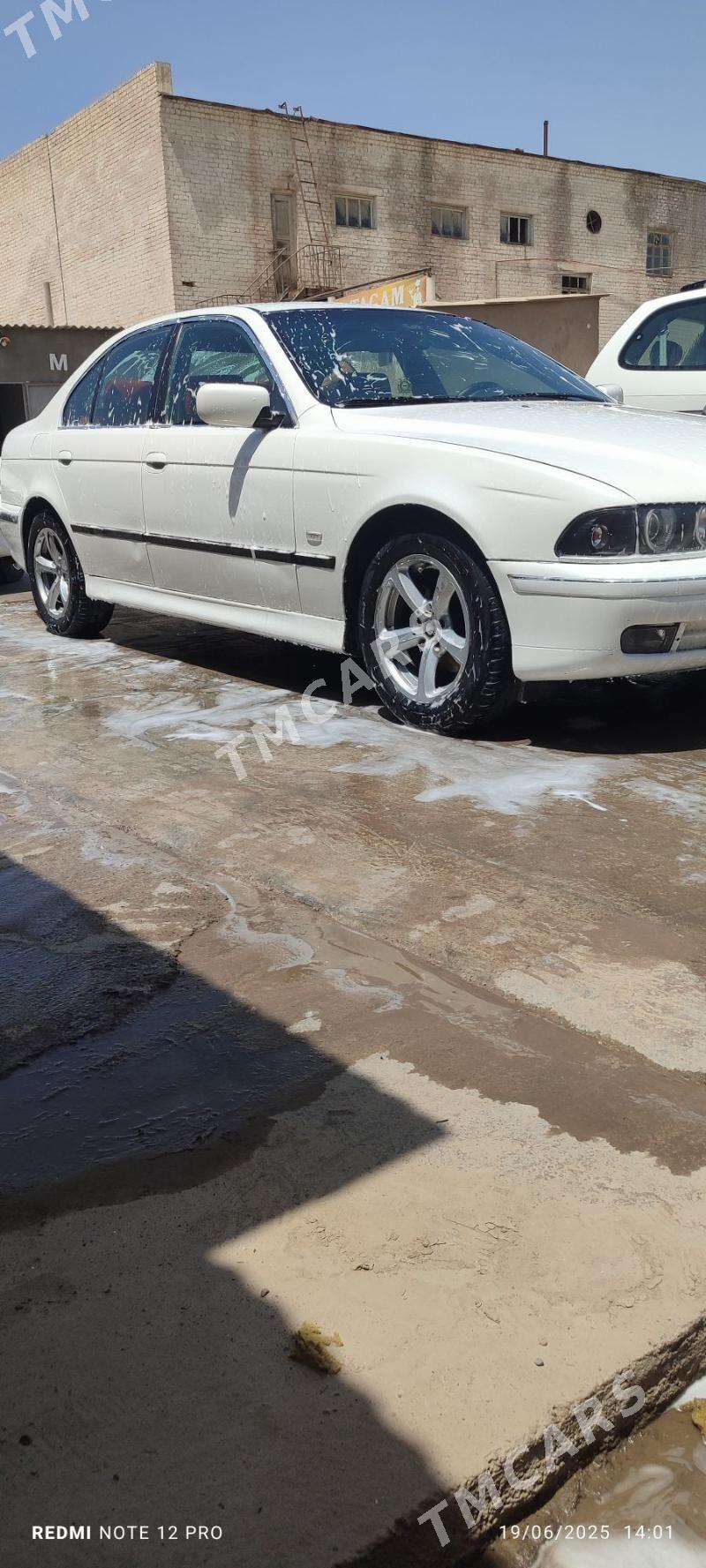BMW 525 2000 - 90 000 TMT - Теджен - img 5