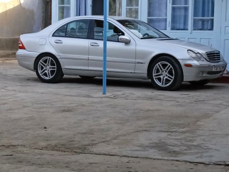 Mercedes-Benz C-Class 2001 - 75 000 TMT - Мары - img 6