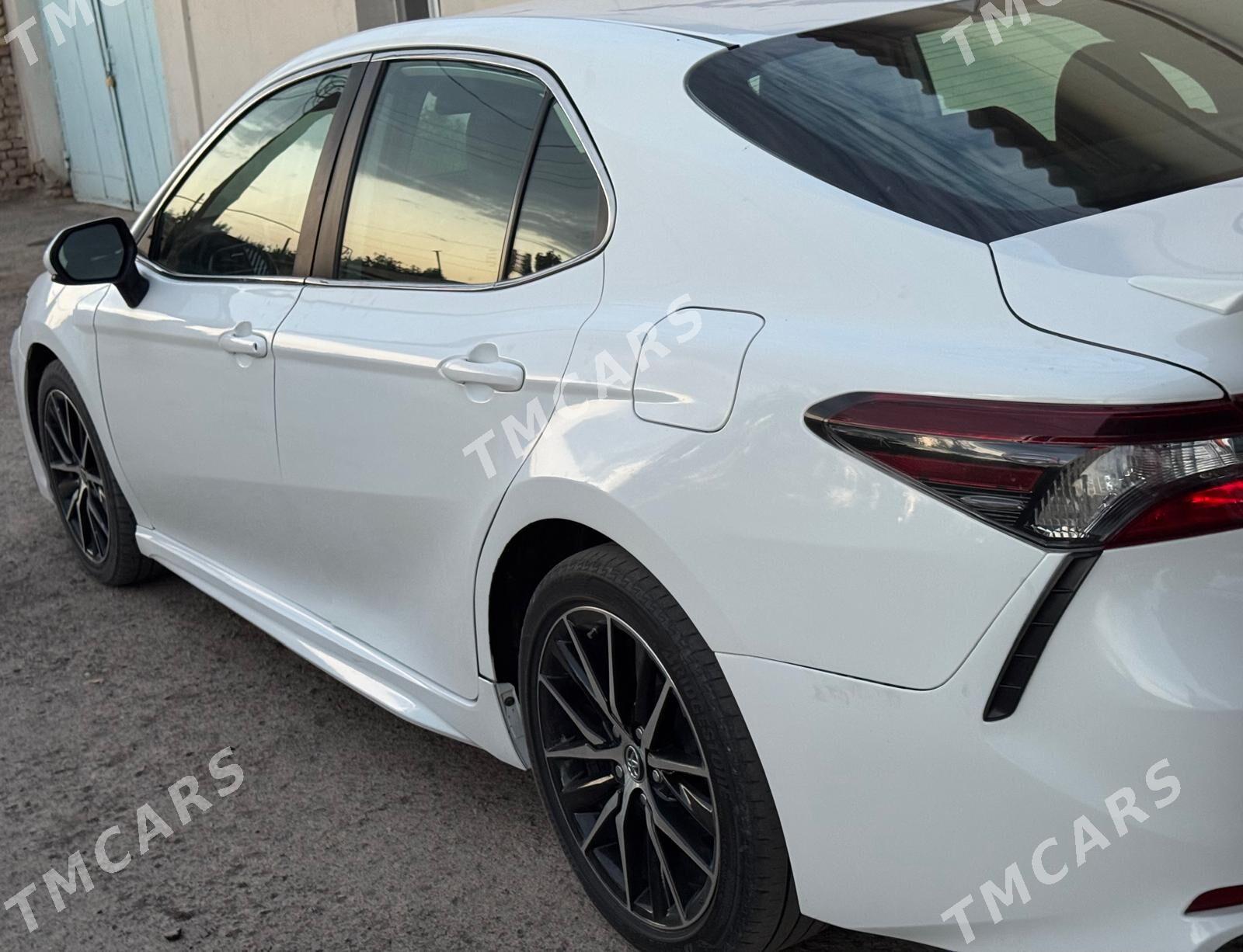 Toyota Camry 2021 - 305 000 TMT - Дашогуз - img 3