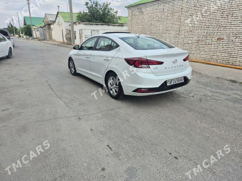 Hyundai Elantra 2020 - 206 850 TMT - Büzmeýin - img 1