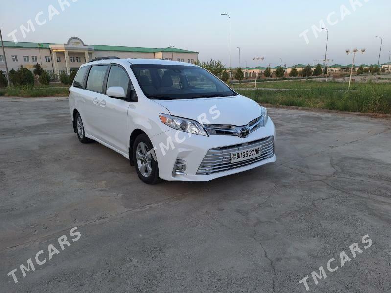 Toyota Sienna 2020 - 400 000 TMT - Мары - img 6