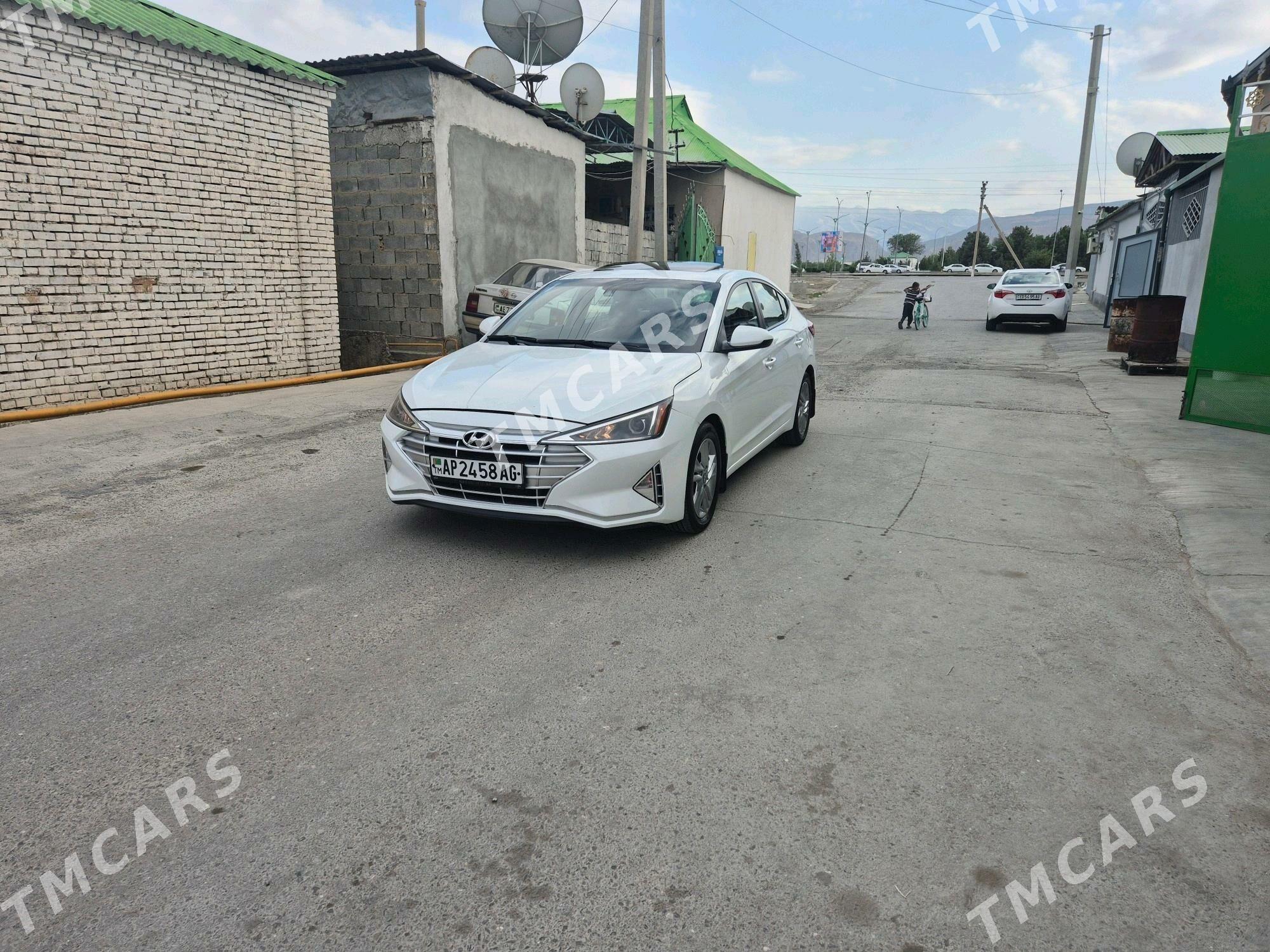 Hyundai Elantra 2020 - 206 850 TMT - Büzmeýin - img 9
