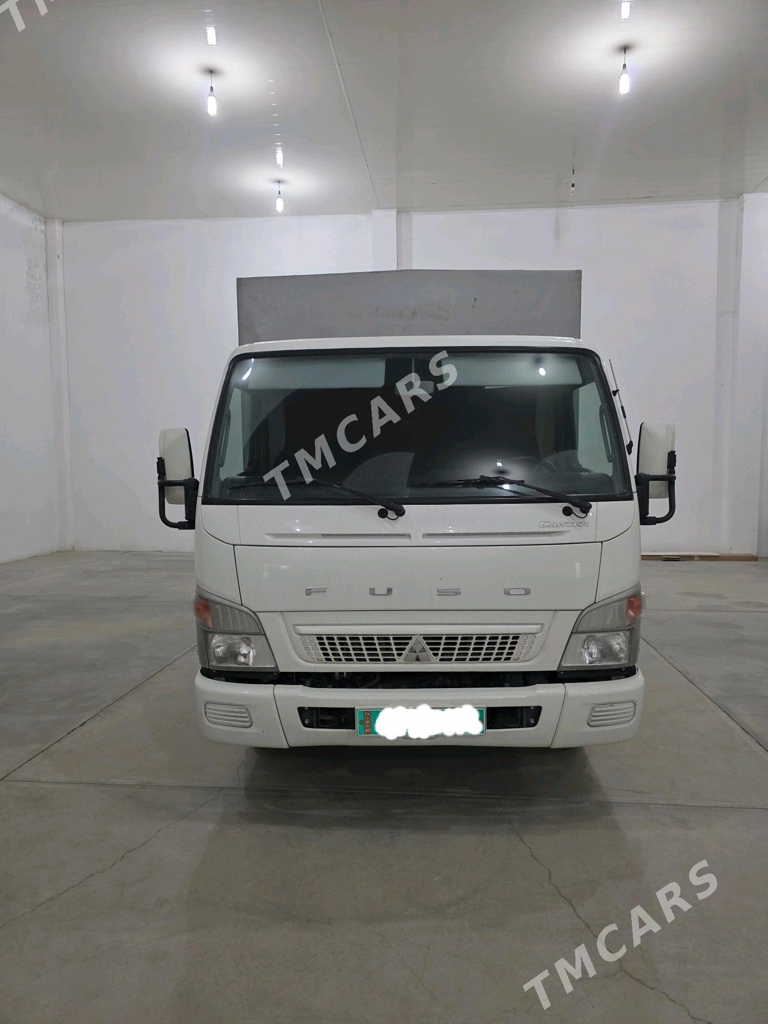 Mitsubishi Canter 2022 - 520 000 TMT - Büzmeýin - img 1