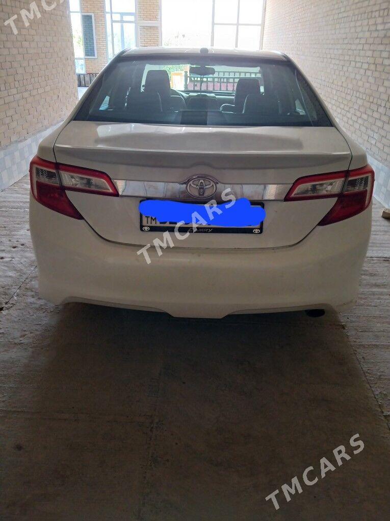 Toyota Camry 2012 - 200 000 TMT - Сакар - img 6