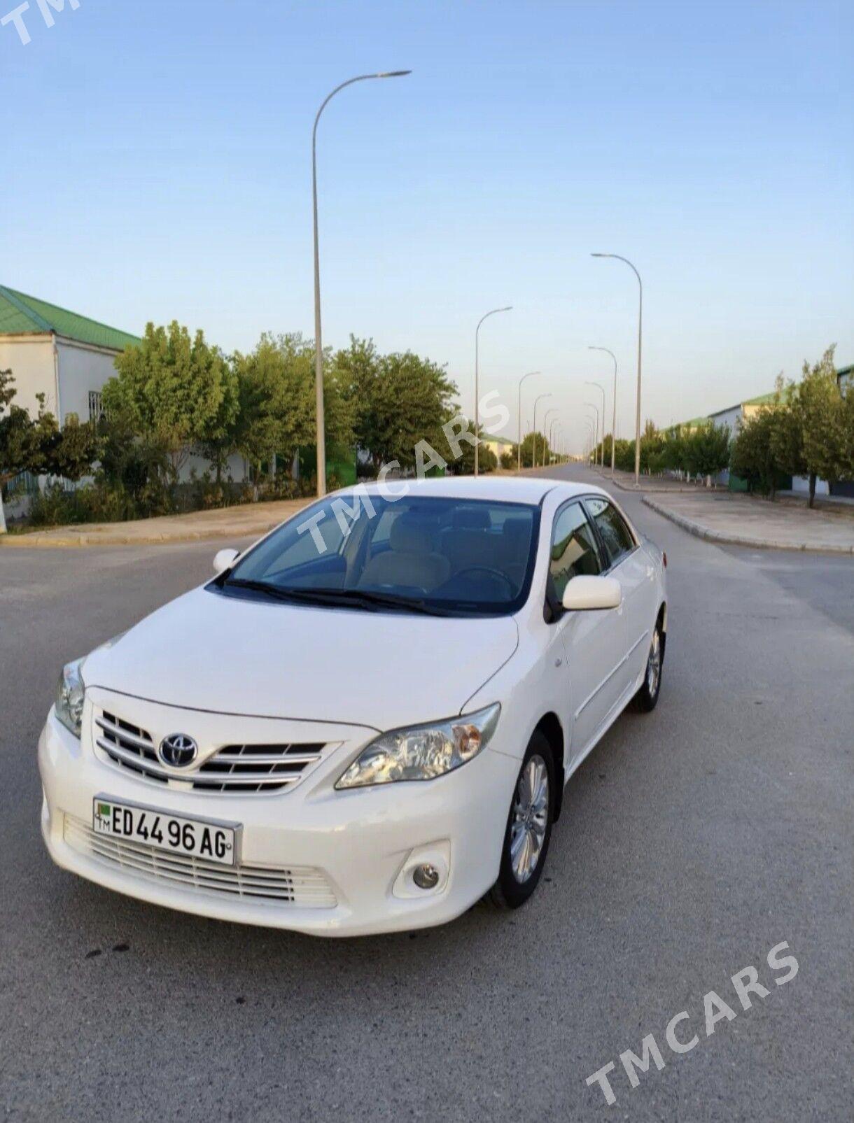 Toyota Corolla 2011 - 210 000 TMT - Ашхабад - img 4