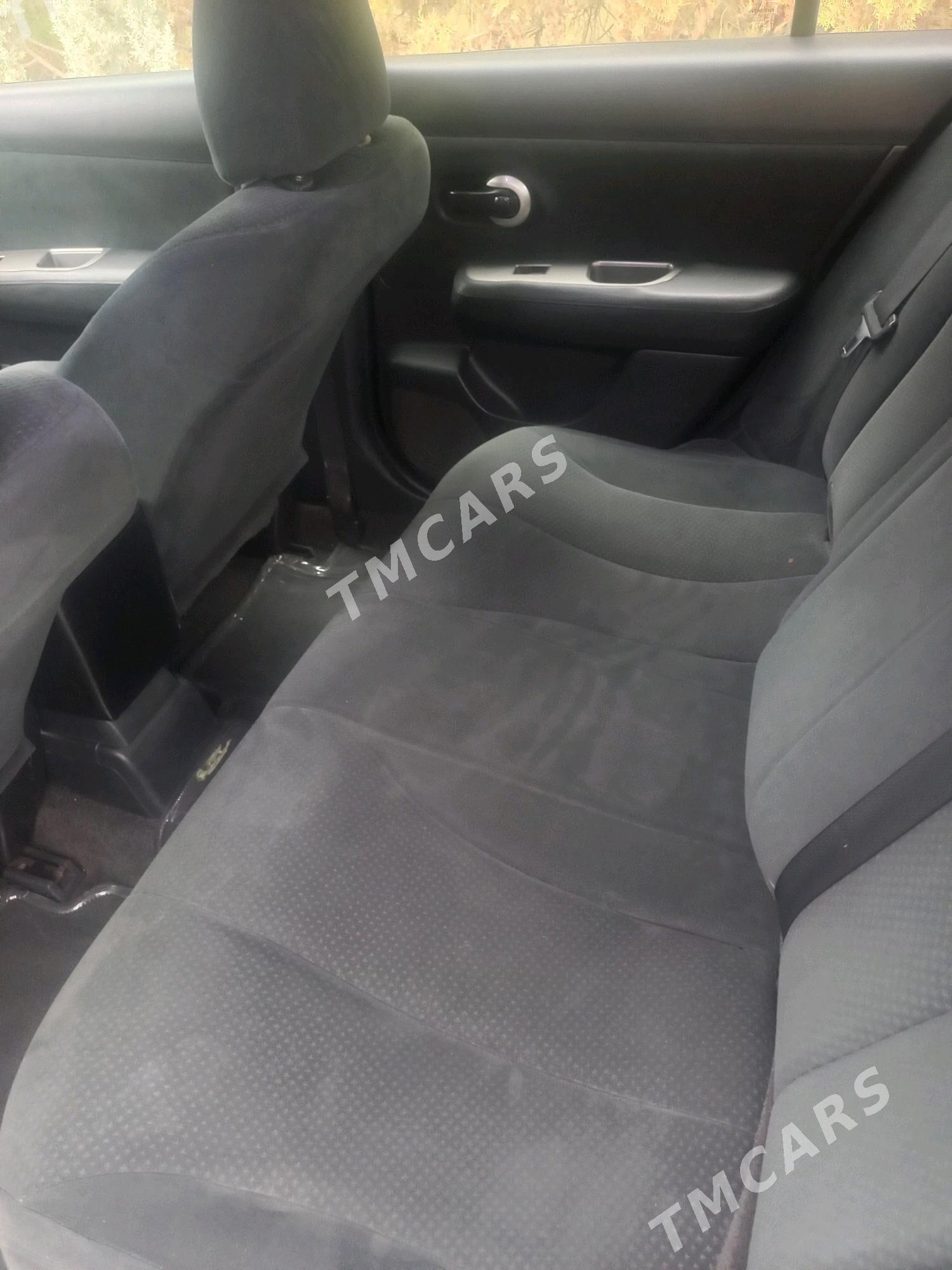 Nissan Versa 2010 - 125 000 TMT - Aşgabat - img 6