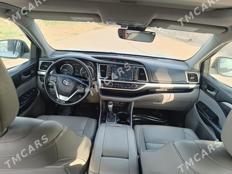 Toyota Highlander 2018 - 480 000 TMT - Türkmenabat - img 3