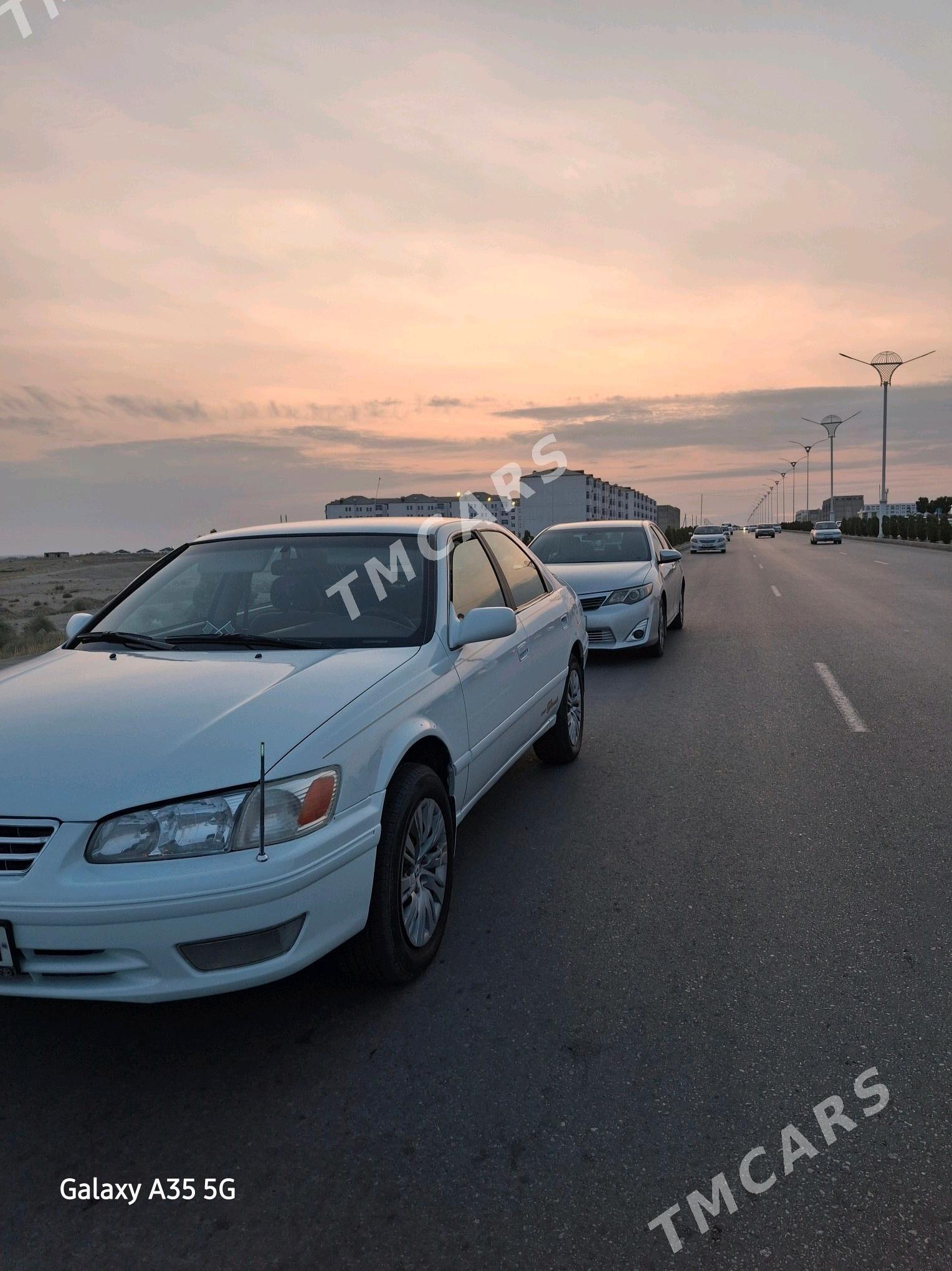 Toyota Camry 1997 - 130 000 TMT - Гумдаг - img 2